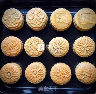 广式月饼的做法步骤：19