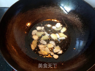 家常小炒（豆腐炒肉片）的做法步骤：9