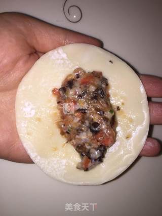 蒸饺的做法步骤：4