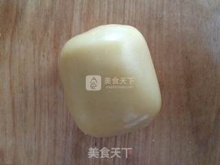莲蓉蛋黄月饼的做法步骤：11
