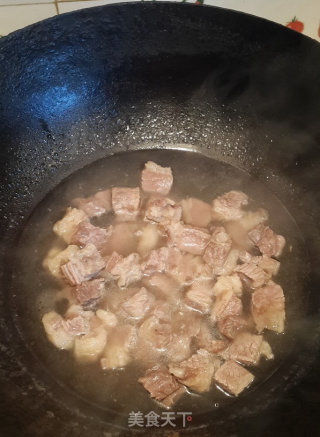 酱香辣炒牛肉的做法步骤：1