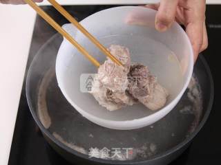 罗汉果冬瓜煲排骨汤的做法步骤：3