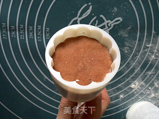 红莲蓉月饼的做法步骤：10