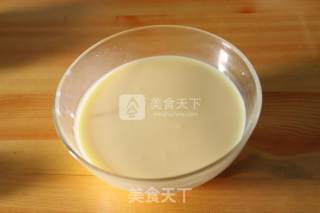 黄桃焦糖布丁的做法步骤：4