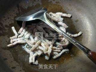 五花肉炒海带的做法步骤：4