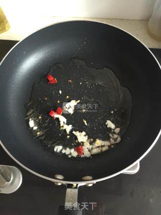 鸭蛋黄焗苦瓜的做法步骤：3