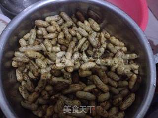 天然的-水煮五香花生的做法步骤：2