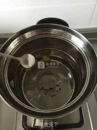 白灼虾的做法步骤：2
