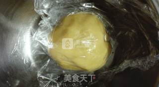 花好月圆——豆沙月饼的做法步骤：7