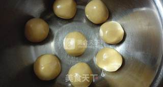 花好月圆——豆沙月饼的做法步骤：11