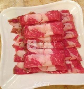 孜然葱爆羊肉的做法步骤：1