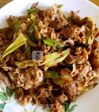孜然葱爆羊肉的做法步骤：6