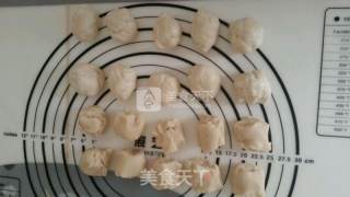 酥皮月饼的做法步骤：2
