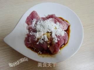肉片炒丝瓜的做法步骤：3