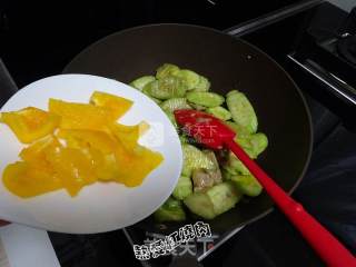 肉片炒丝瓜的做法步骤：7