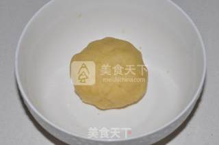 玫瑰果仁双酥月饼的做法步骤：5
