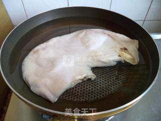 陈皮莲子猪肚汤的做法步骤：1