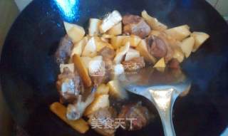 冬笋烧土鸭的做法步骤：7