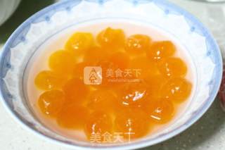 广式蛋黄月饼的做法步骤：1