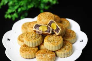 广式蛋黄月饼的做法步骤：15