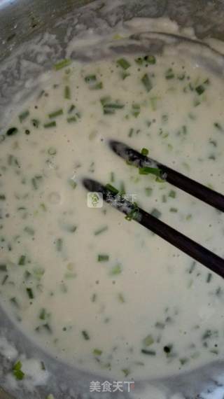 快手早餐----【葱香小煎饼】的做法步骤：2
