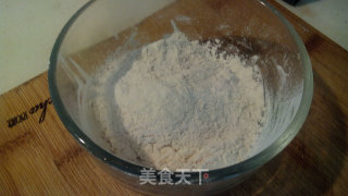 豆沙冰皮月饼的做法步骤：4