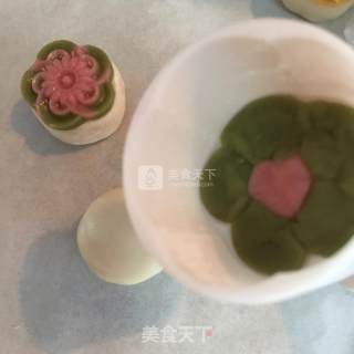 彩色冰皮月饼的做法步骤：21