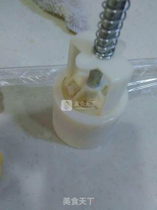 薯香冰皮月饼的做法步骤：16