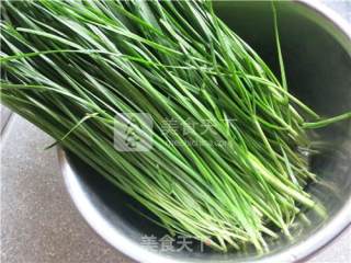 三鲜馅的烤韭菜盒子的做法步骤：6