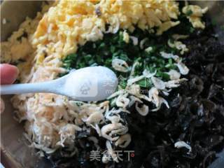 三鲜馅的烤韭菜盒子的做法步骤：10