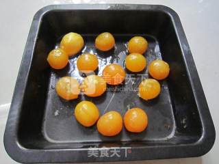 莲蓉馅蛋黄酥的做法步骤：5