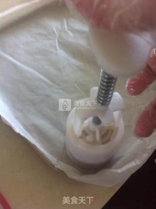 花生芝麻馅月饼的做法步骤：14