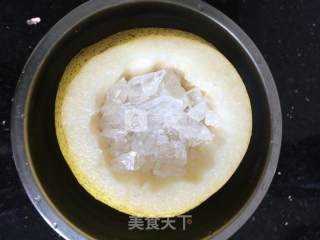 雪梨炖冰糖的做法步骤：2