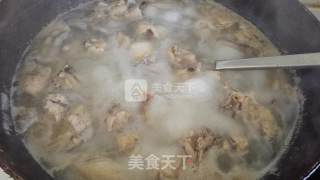 正宗新疆大盘鸡的做法步骤：2