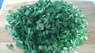 韭菜炒鸡蛋的做法步骤：2