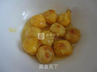 豆沙蛋黄酥的做法步骤：2