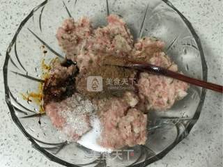 苏式鲜肉月饼的做法步骤：1