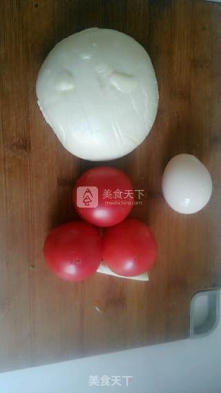西红柿炒馒头的做法步骤：1