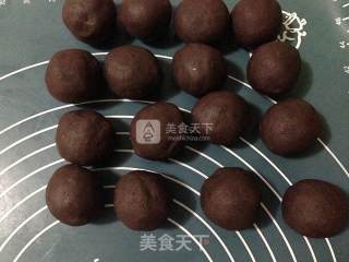 抹茶豆沙蛋黄酥的做法步骤：6