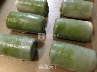 抹茶豆沙蛋黄酥的做法步骤：15