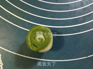 抹茶豆沙蛋黄酥的做法步骤：17