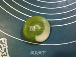 抹茶豆沙蛋黄酥的做法步骤：18