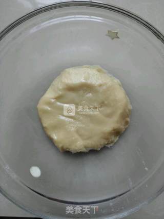 蛋黄酥的做法步骤：4