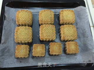 广式伍仁月饼的做法步骤：22