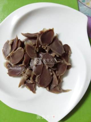 凉拌麻辣脆鸭肫的做法步骤：7