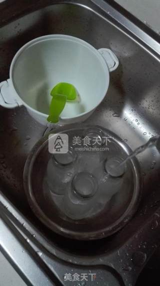 自制老酸奶的做法步骤：2