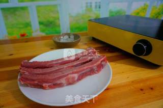 红烧排骨的做法步骤：1
