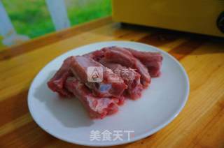 红烧排骨的做法步骤：2