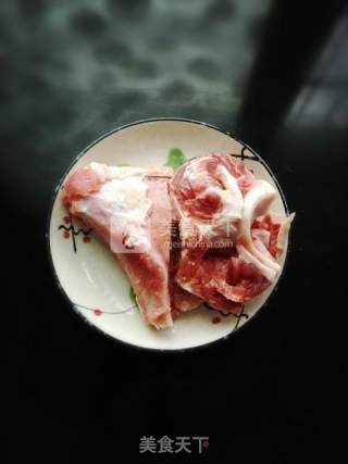 一碗家常牛肉面，盛满浓浓的爱的做法步骤：1