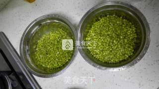 绿豆糕的做法步骤：1